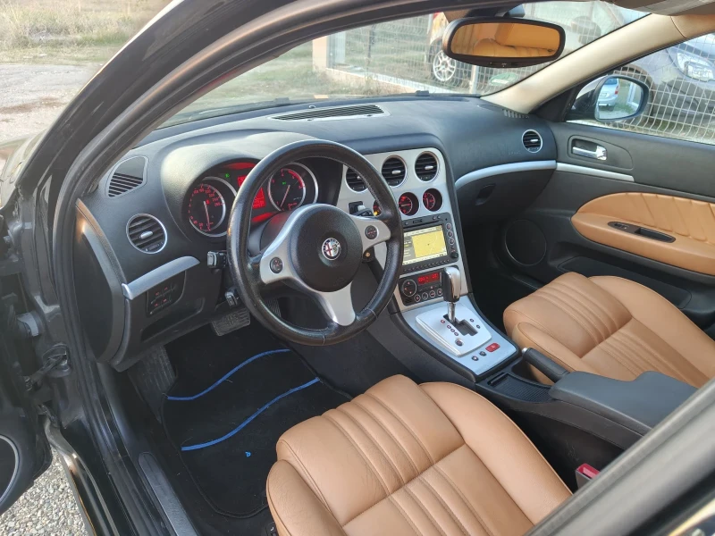 Alfa Romeo 159 sportwagon 2.4 JTDm кожа нави автоматик , снимка 11 - Автомобили и джипове - 47635391