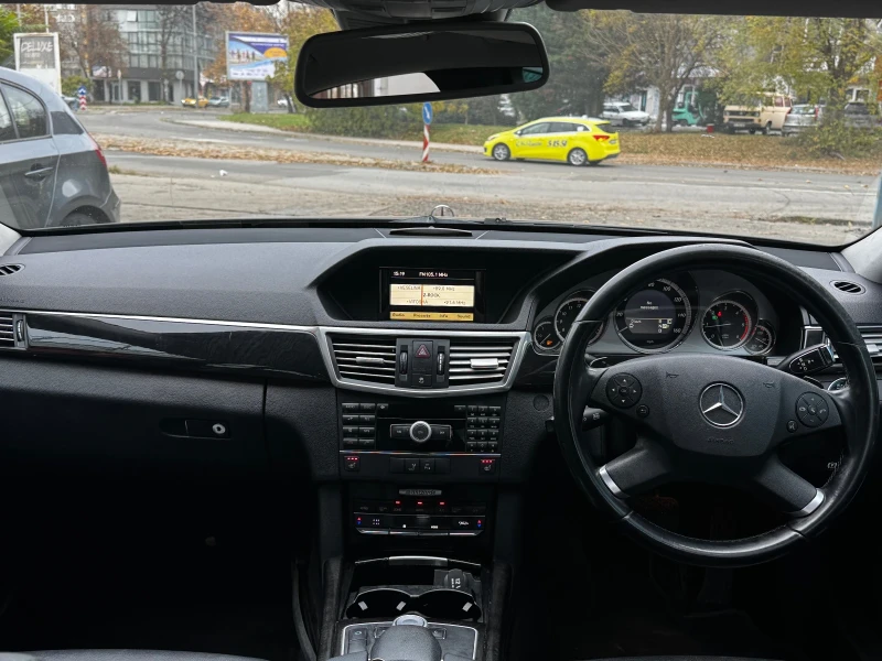 Mercedes-Benz E 350 Avantgarde, снимка 7 - Автомобили и джипове - 48170233