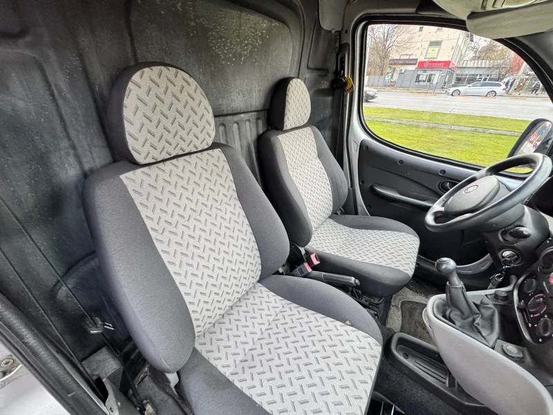 Fiat Doblo 1.3 Multijet, снимка 9 - Автомобили и джипове - 48178845