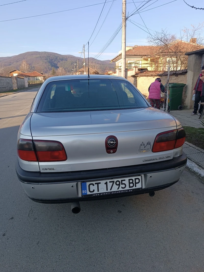 Opel Omega B, снимка 4 - Автомобили и джипове - 48489529