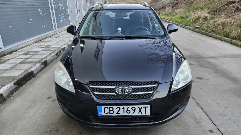 Kia Ceed 1.6 Газ, снимка 2 - Автомобили и джипове - 48883545