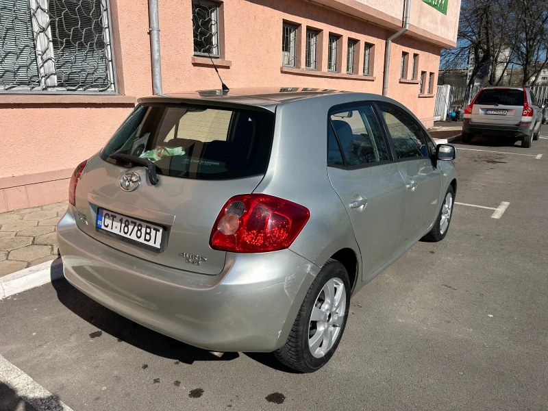 Toyota Auris, снимка 4 - Автомобили и джипове - 49380409