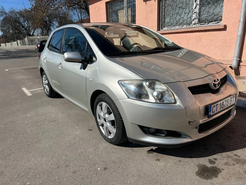 Toyota Auris, снимка 3 - Автомобили и джипове - 49380409