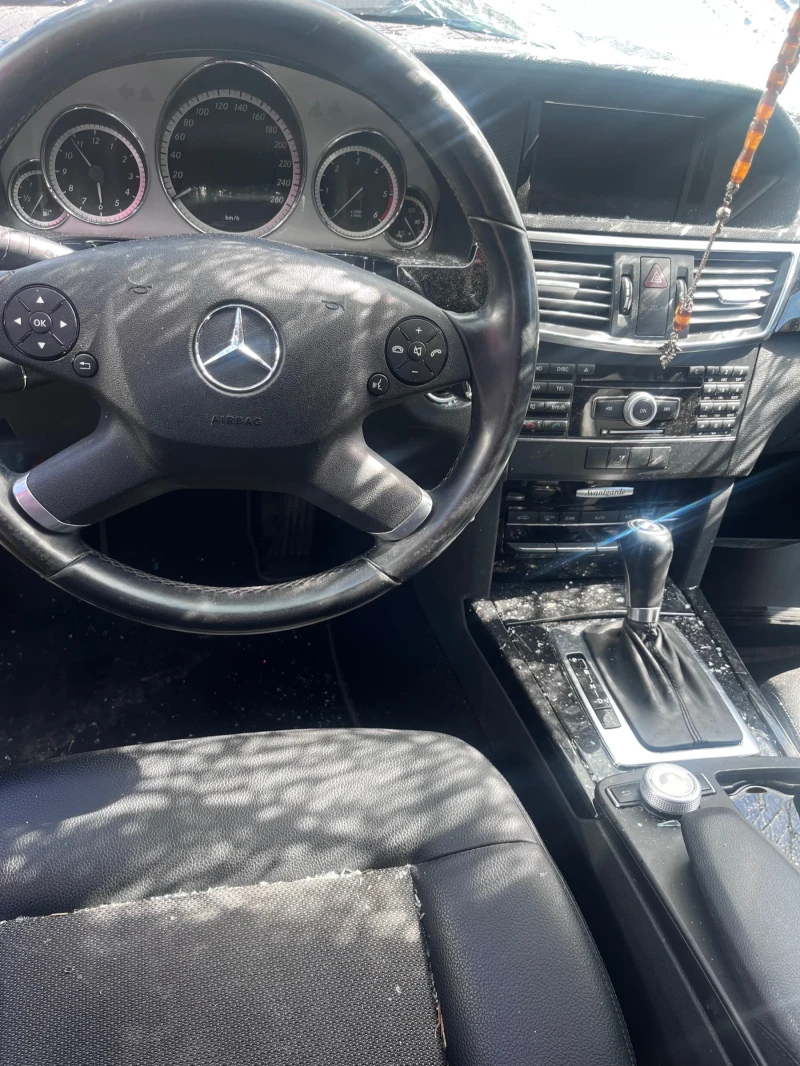 Mercedes-Benz E 220 163000 km, снимка 5 - Автомобили и джипове - 49714599