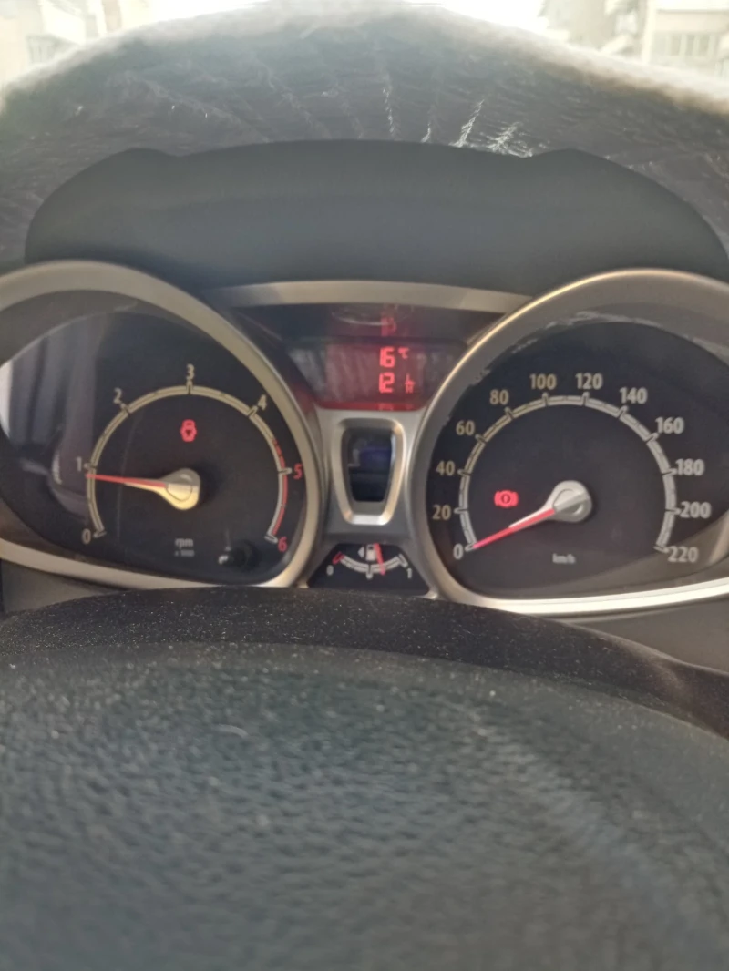 Ford Fiesta, снимка 4 - Автомобили и джипове - 51976063