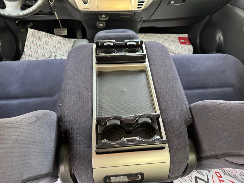 Honda Fr-v 6-места* 1.8 16V* Автоматик, снимка 13 - Автомобили и джипове - 51030070