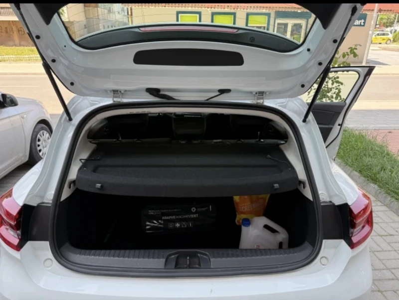 Renault Clio, снимка 12 - Автомобили и джипове - 52470287