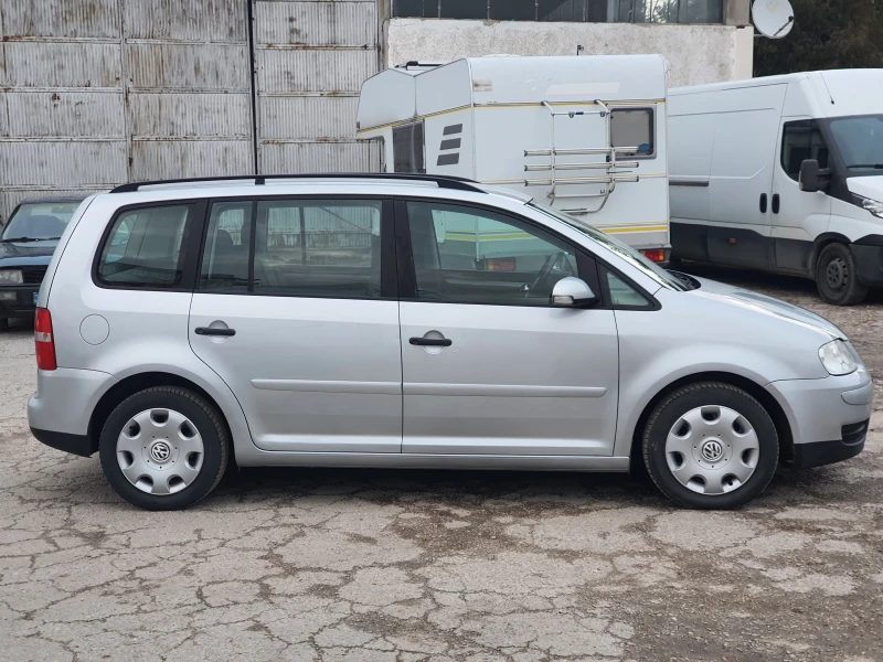 VW Touran 1.9-TDI , снимка 7 - Автомобили и джипове - 53266100