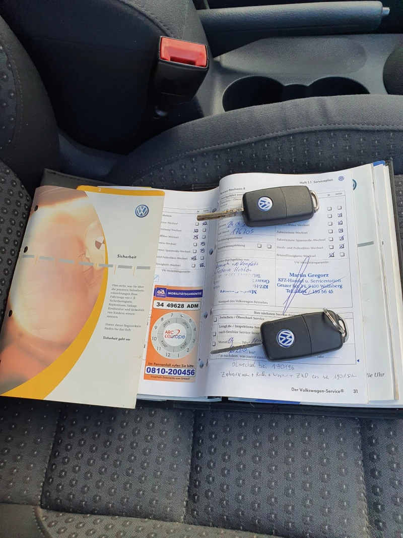 VW Touran 1.9-TDI , снимка 16 - Автомобили и джипове - 53266100