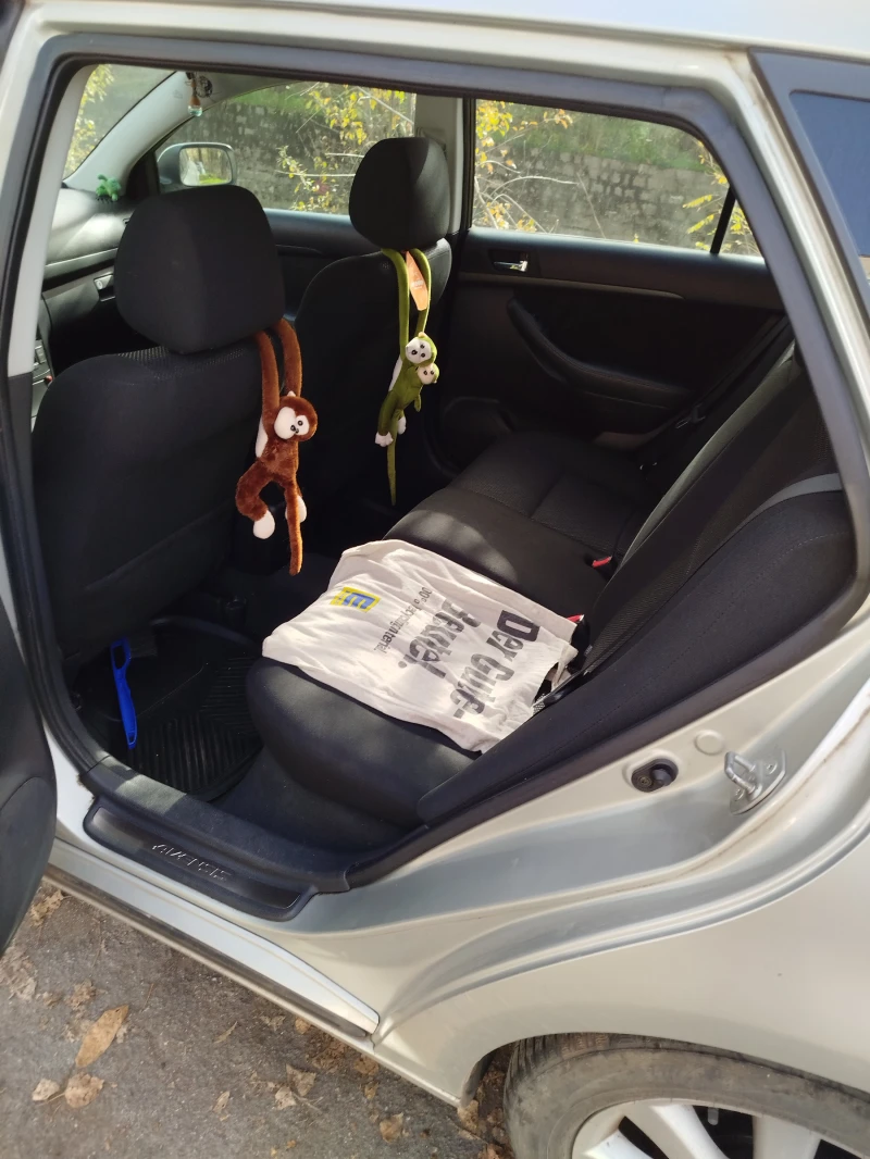 Toyota Avensis Т25 2.0 D4D 116кс ДИЗЕЛ* , снимка 11 - Автомобили и джипове - 53267390