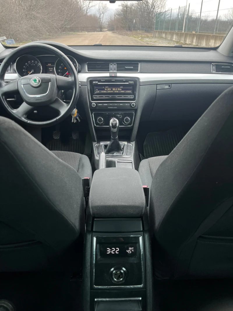 Skoda Superb 1.9 TDI, снимка 13 - Автомобили и джипове - 53467126