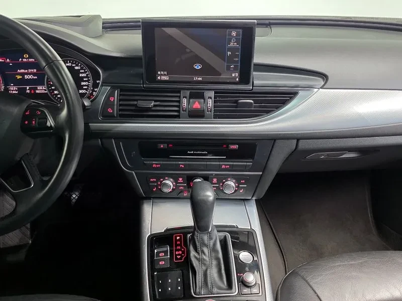 Audi A6 2.0 TDI, снимка 14 - Автомобили и джипове - 53685964