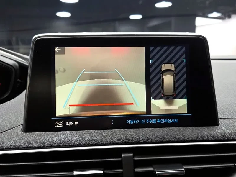 Peugeot 3008 1.6 BlueHDI, снимка 14 - Автомобили и джипове - 54298786