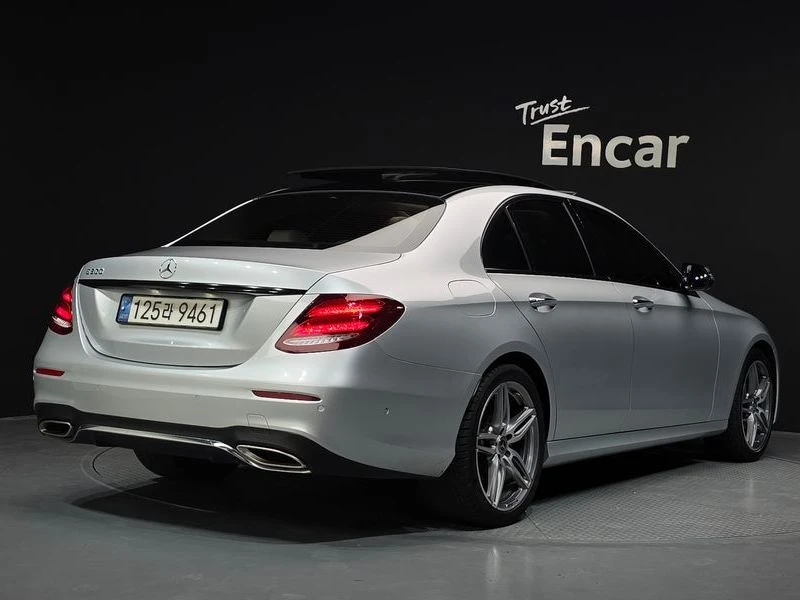Mercedes-Benz E 300 E300 AMG Line| 245к.с., снимка 2 - Автомобили и джипове - 56116098