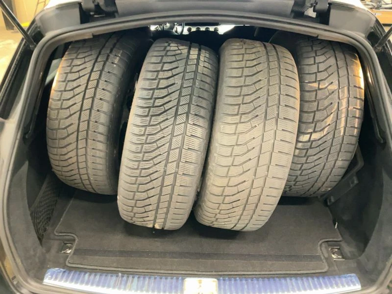 Mercedes-Benz E 300, снимка 10 - Автомобили и джипове - 56119801