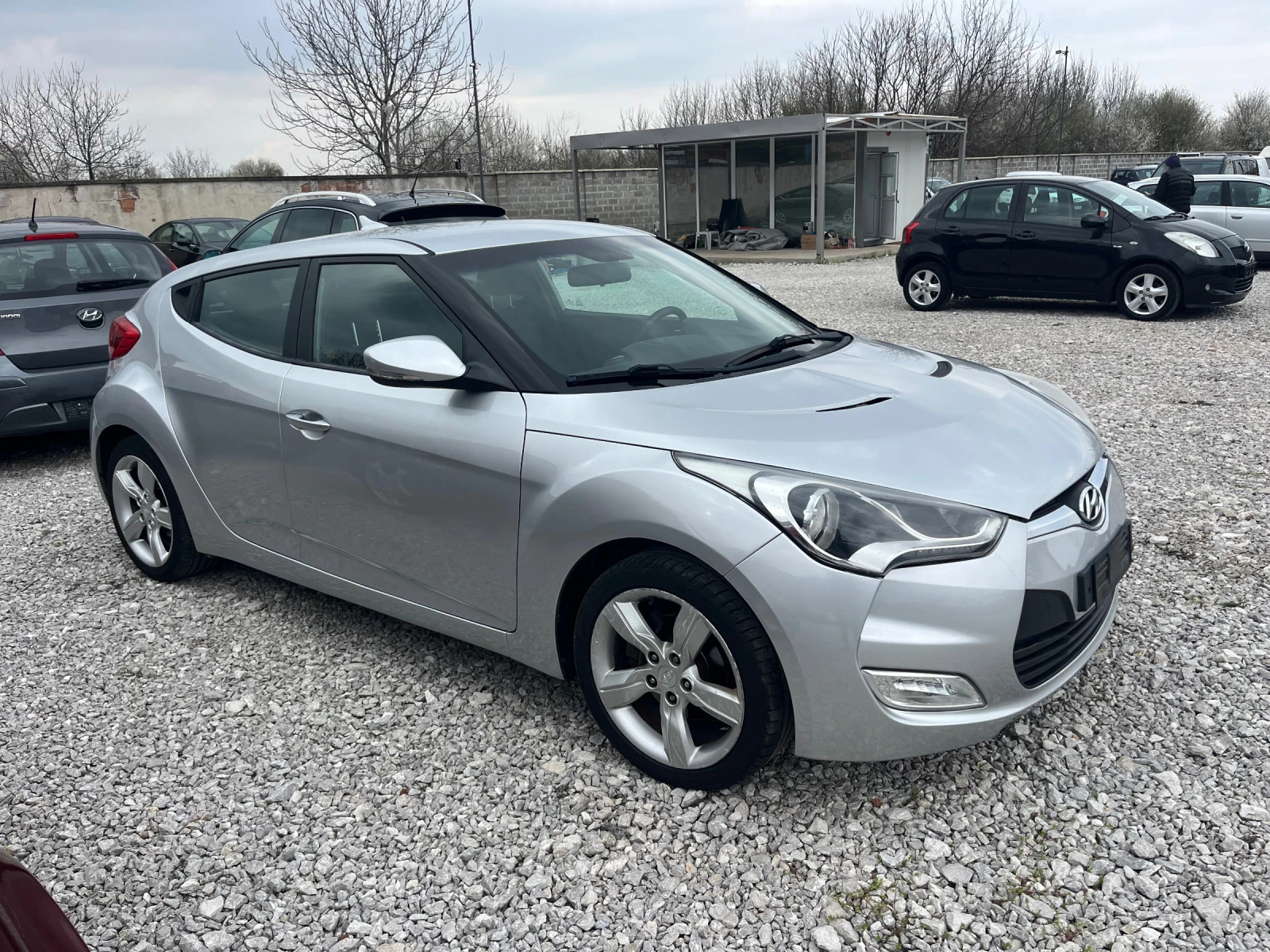 Hyundai Veloster  1.6 NAVI - изображение 2