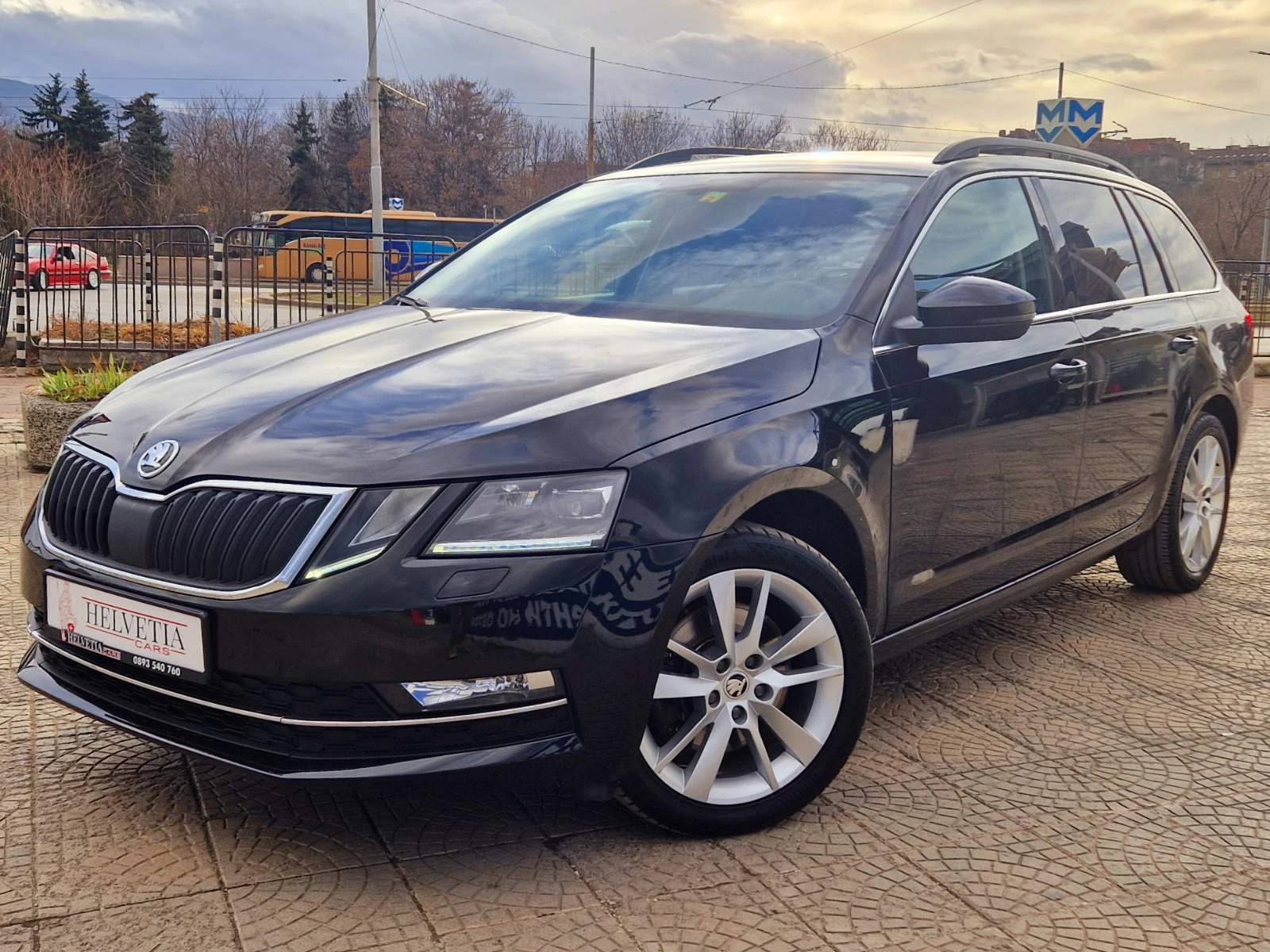 Skoda Octavia 1.8 4x4 SWISS TOP - [1] 