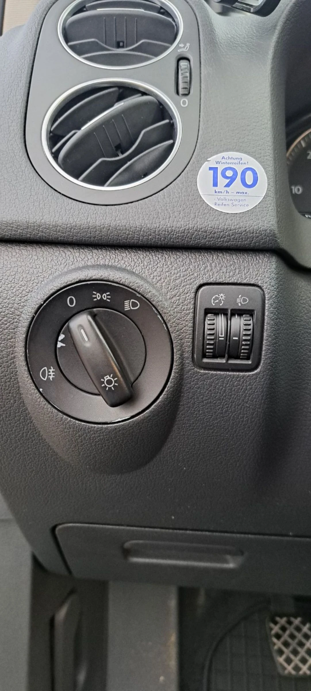 VW Golf Plus 1.9 TDI 105к.с. - изображение 9