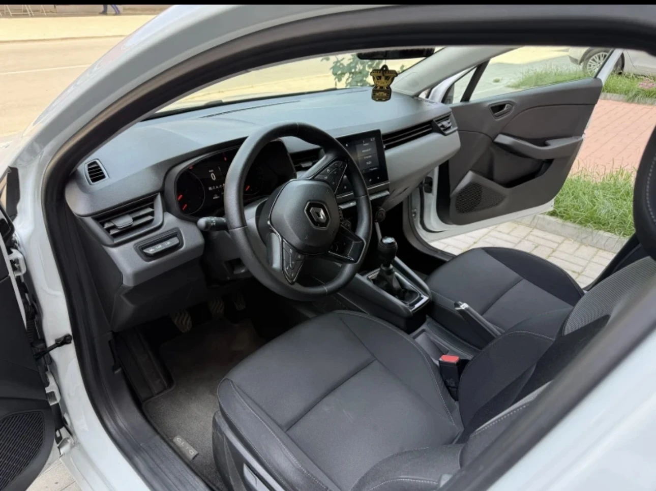 Renault Clio  - изображение 7