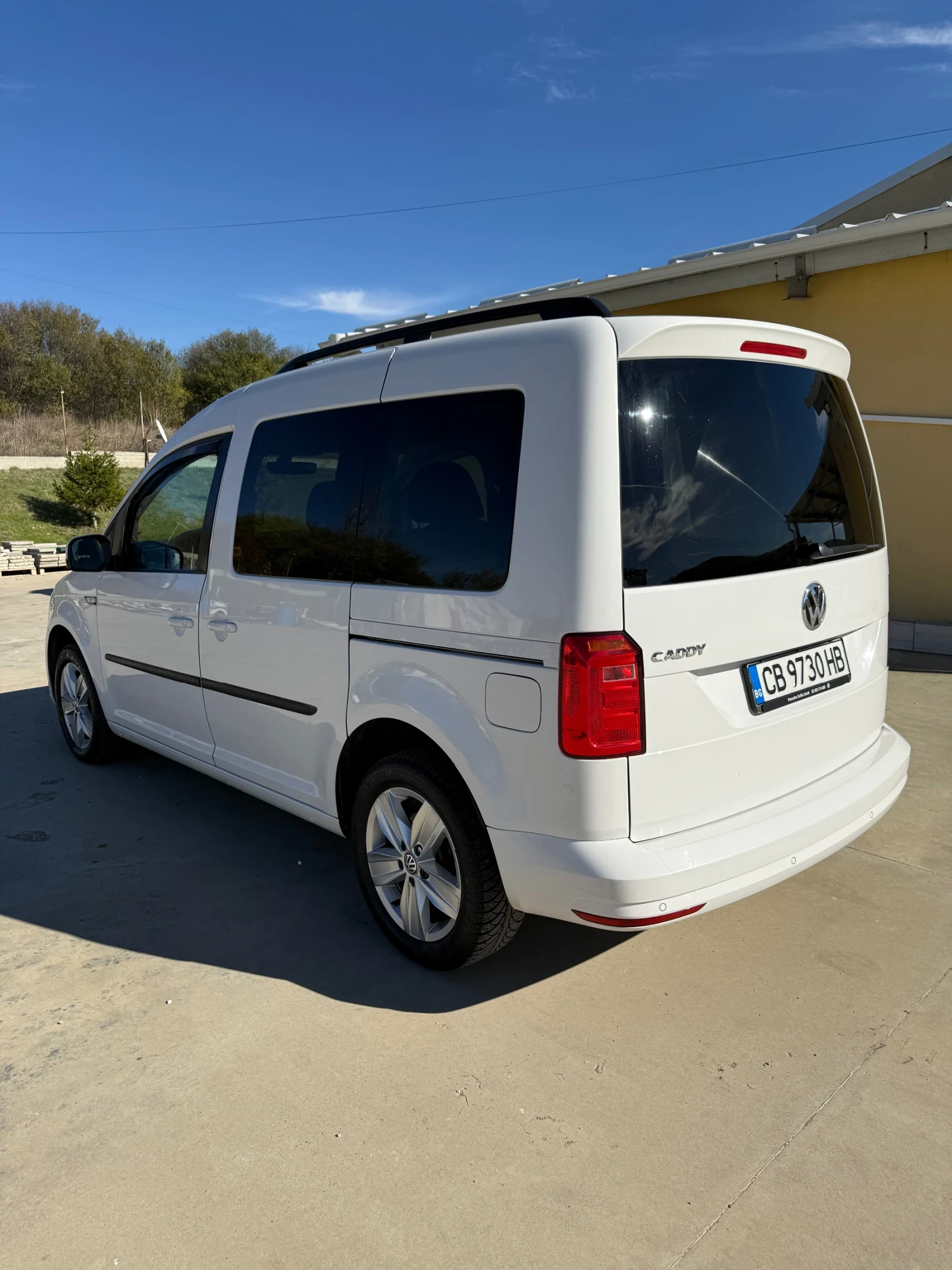 VW Caddy 2.0 TDI DS | Mobile.bg   5