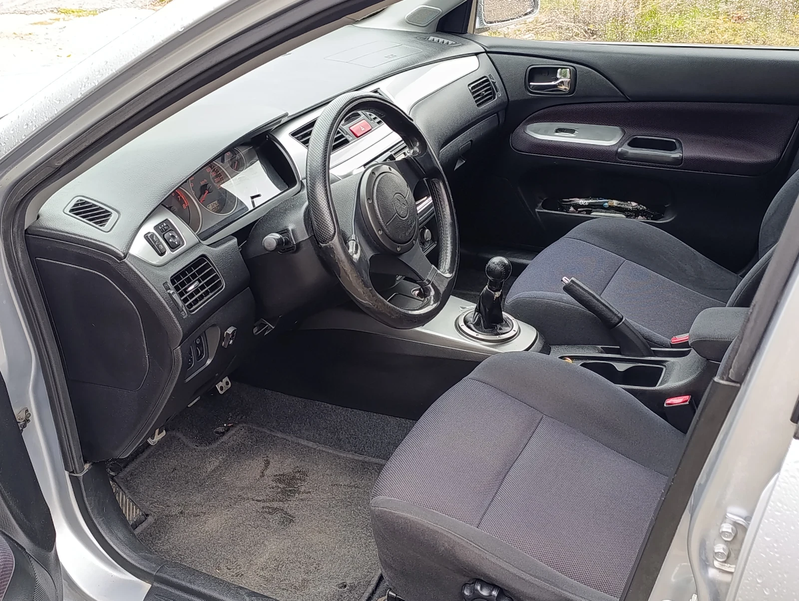 Mitsubishi Lancer 1.6 - изображение 6