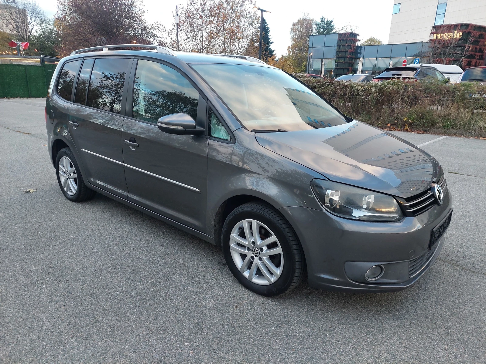 VW Touran 1, 4i 140ps 6ск 7места - изображение 3