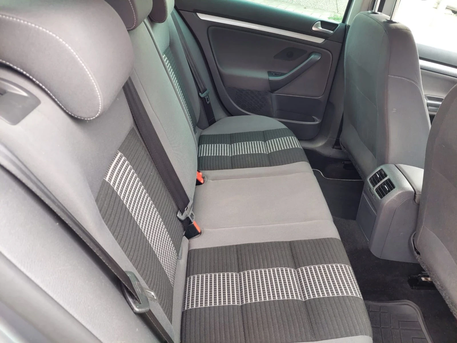 VW Golf 1.4 89000. | Mobile.bg   14