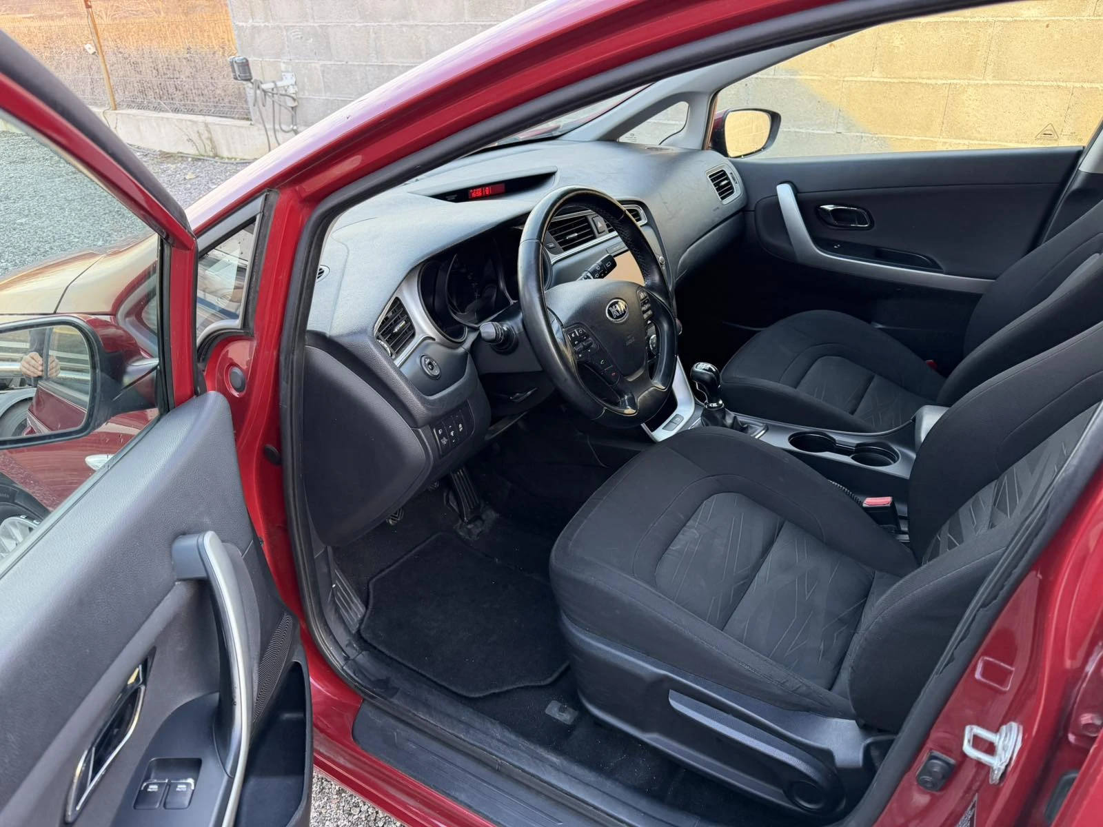 Kia Ceed 1.4 MPI* FACELIFT* NAVI* CAMERA*  | Mobile.bg � ����������� 5