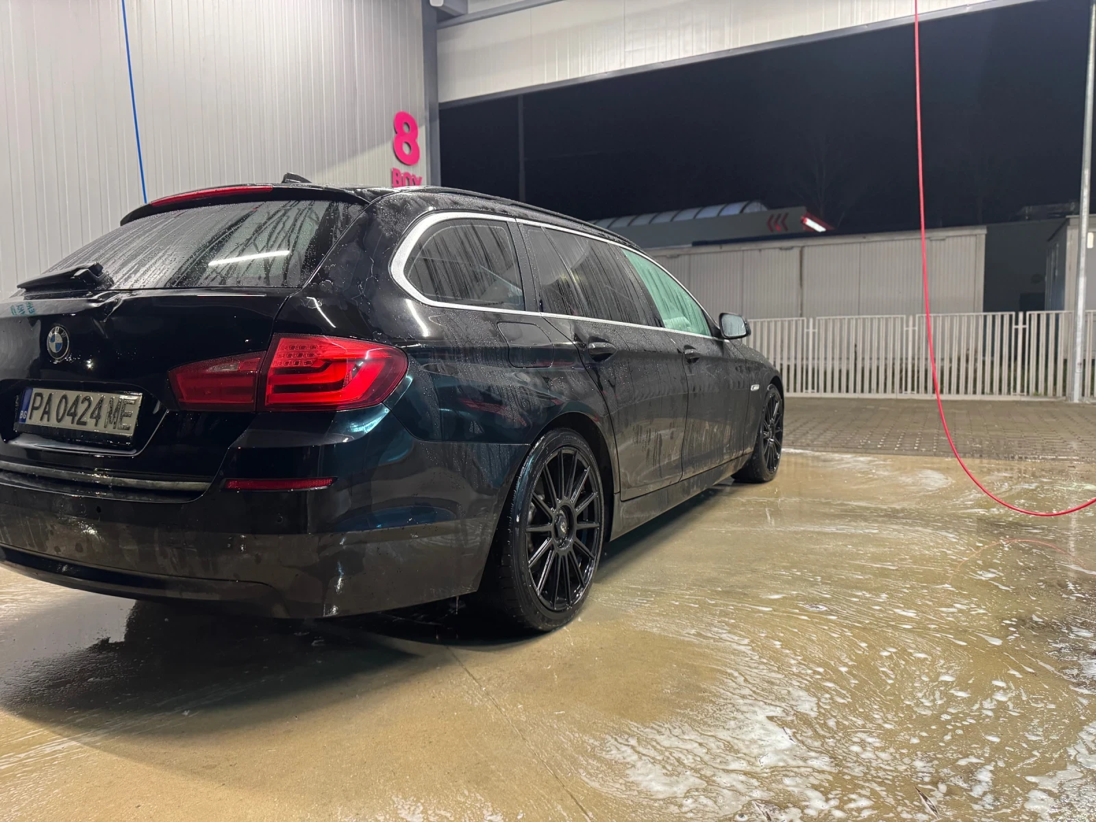 BMW 520 Подгрев, Парктроник, малката навигация, кожен сало - изображение 4