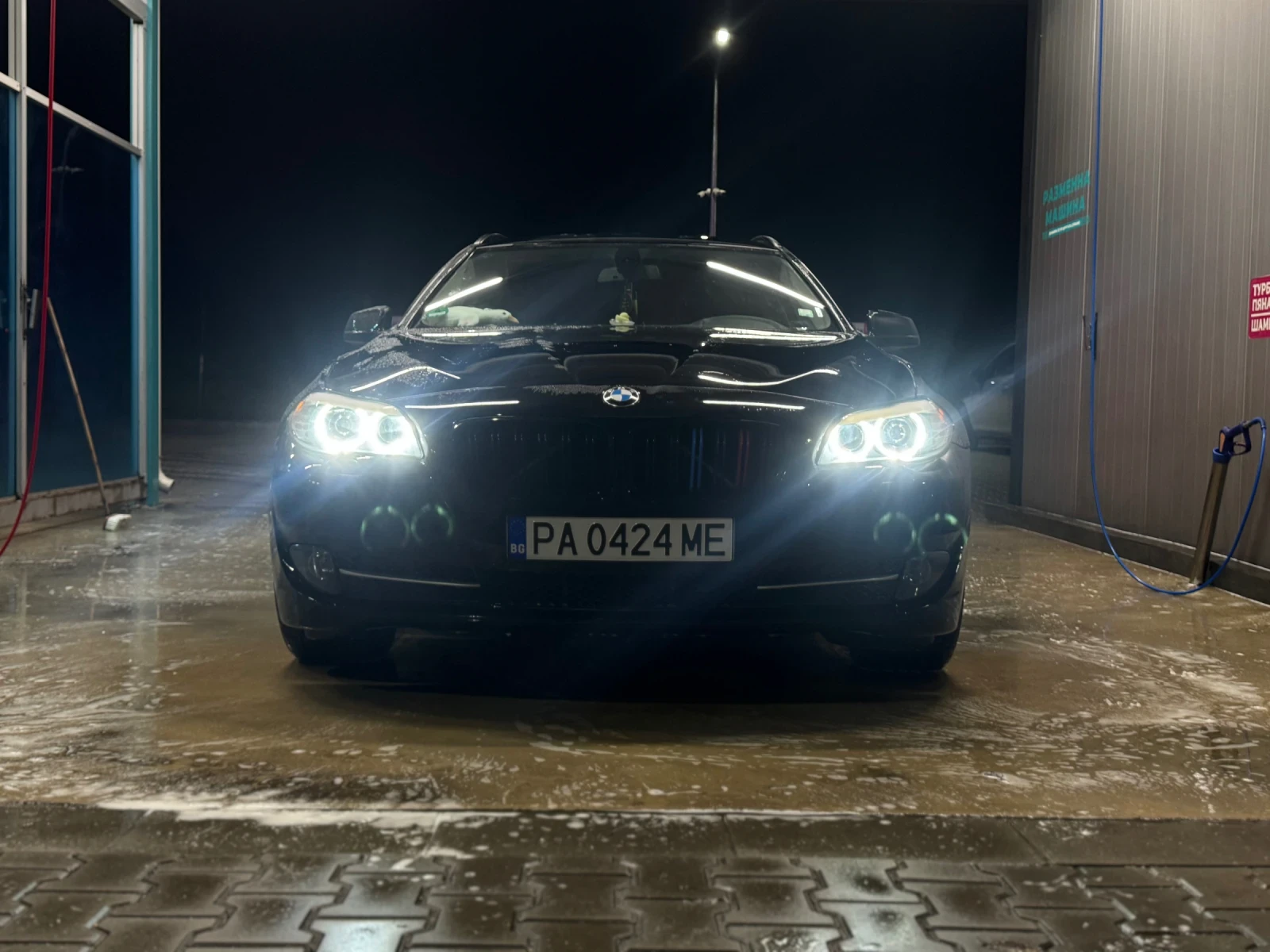 BMW 520 Подгрев, Парктроник, малката навигация, кожен сало - изображение 2