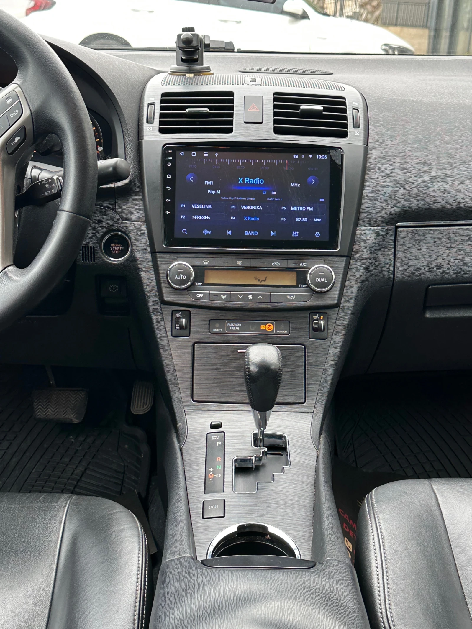 Toyota Avensis  - изображение 8