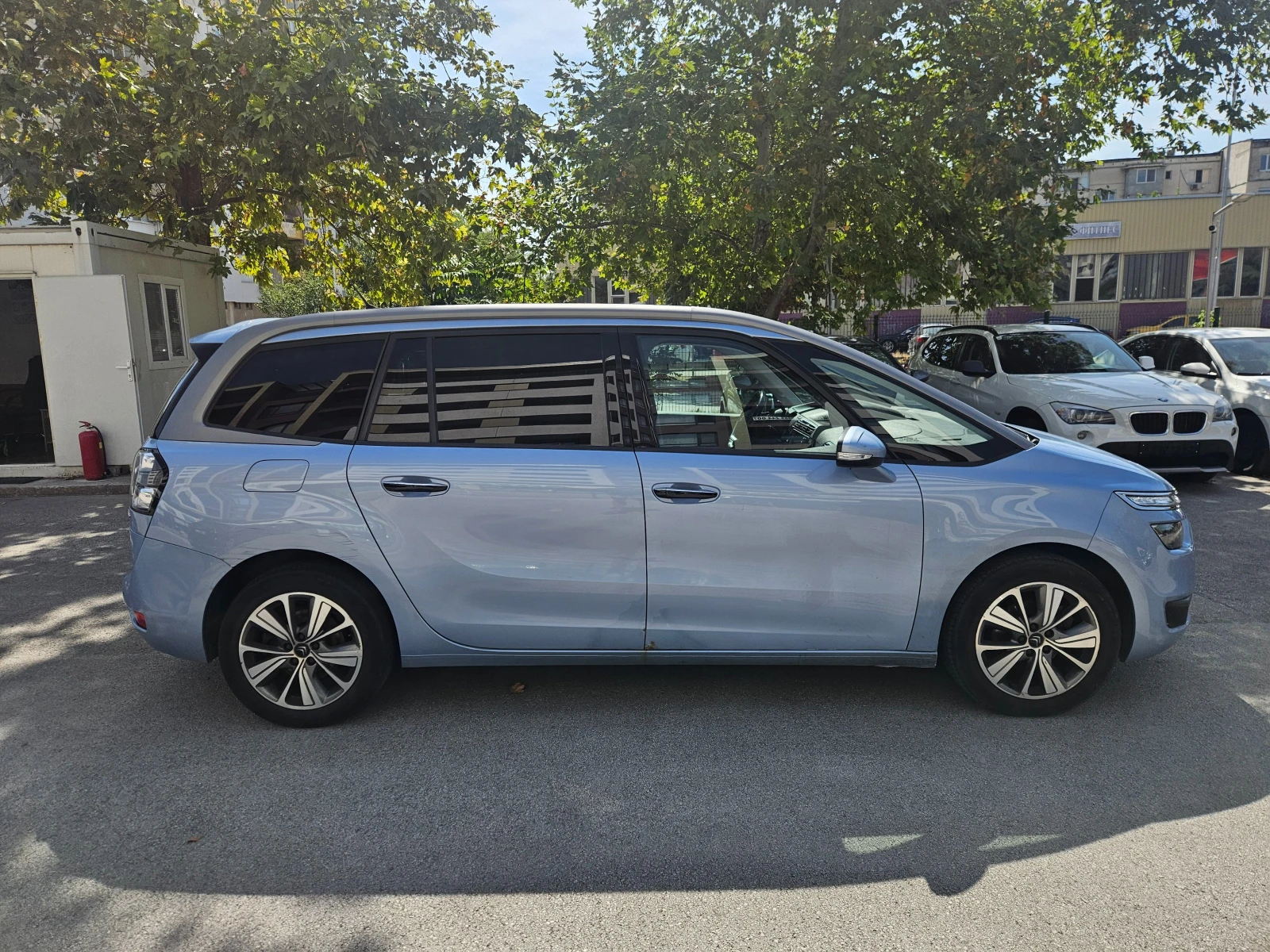 Citroen Grand C4 Picasso 1.6HDI - изображение 8