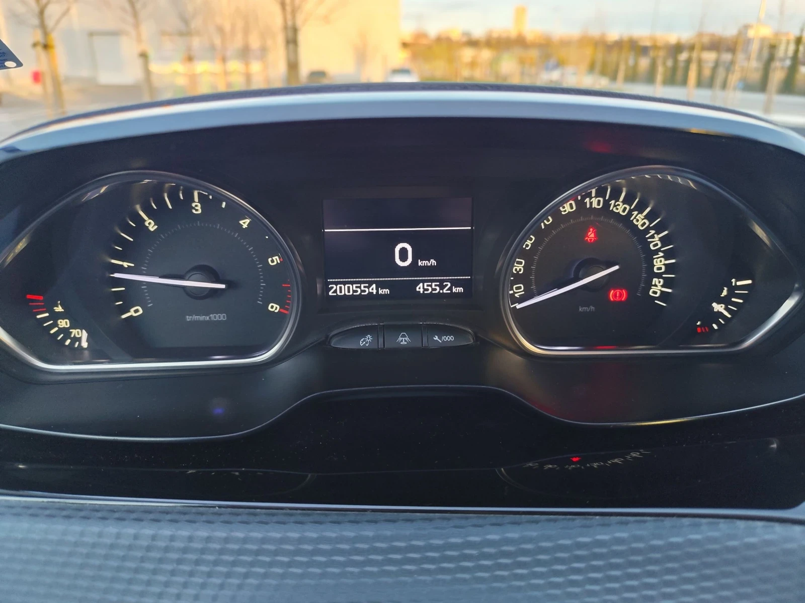 Peugeot 2008 New Allure Facelift 1.6 e-HDi 120 к.с., реални км, снимка 13 - Автомобили и джипове - 53795164