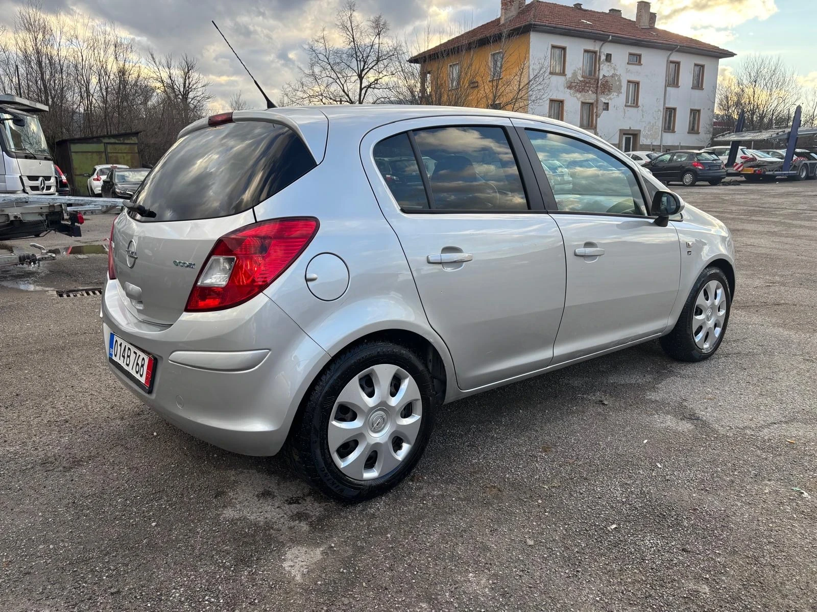 Opel Corsa 1.2 benzin, снимка 8 - Автомобили и джипове - 53805501