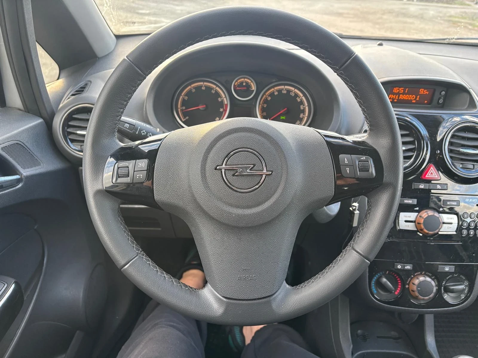 Opel Corsa 1.2 benzin, снимка 7 - Автомобили и джипове - 53805501