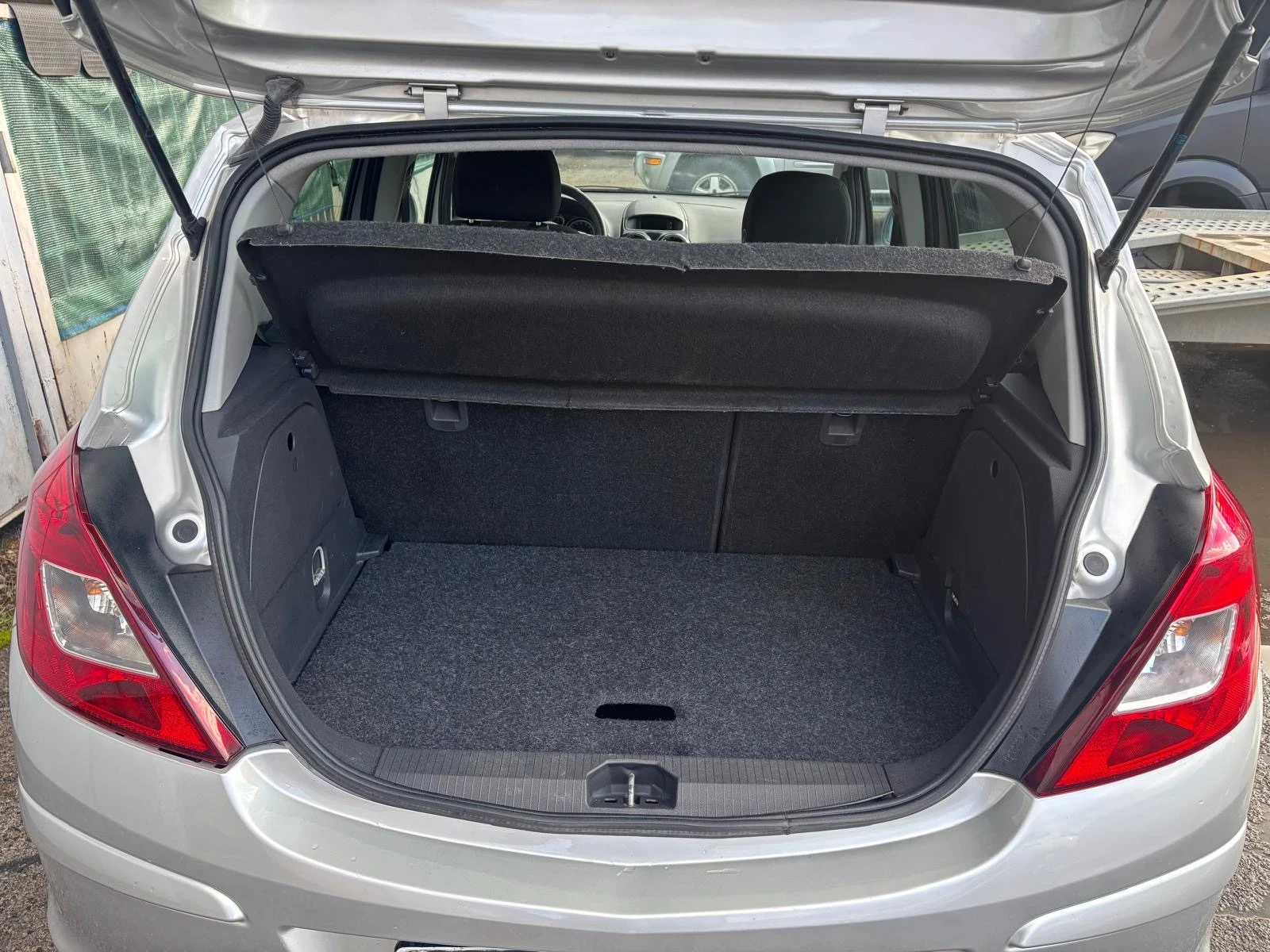 Opel Corsa 1.2 benzin, снимка 11 - Автомобили и джипове - 53805501