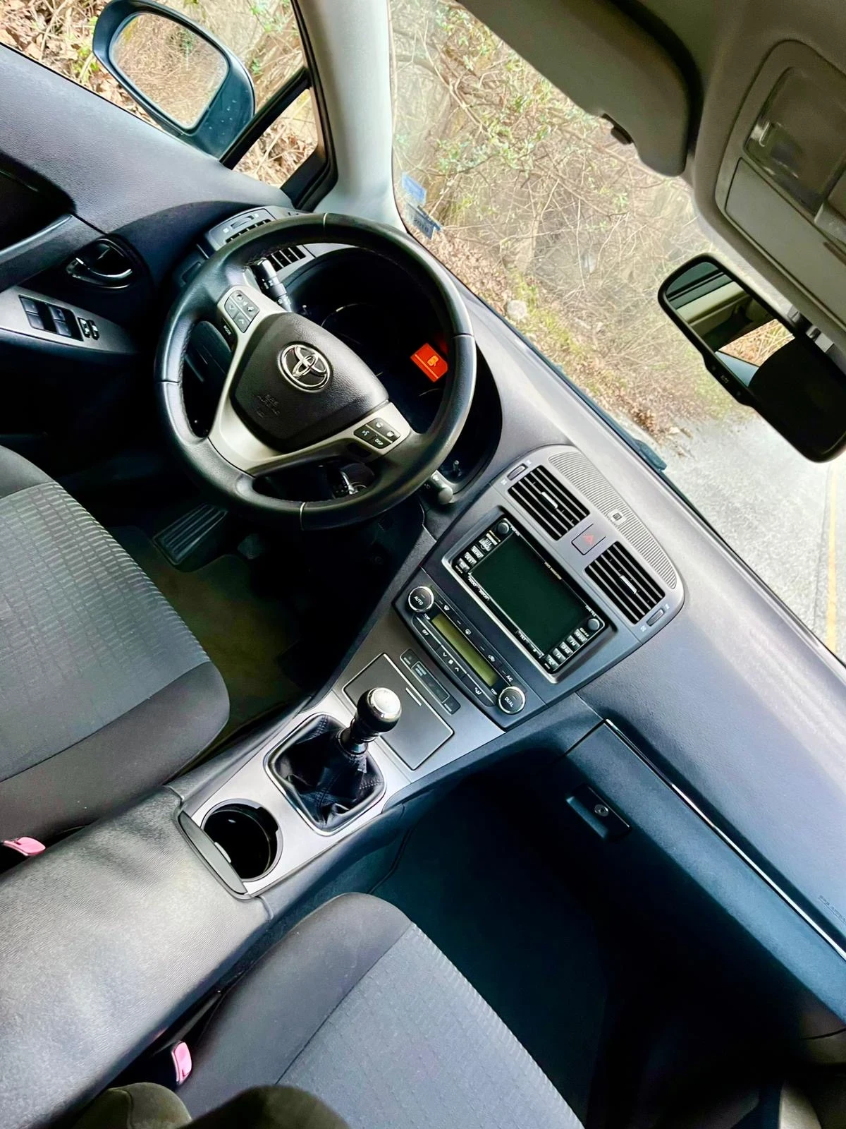 Toyota Avensis, снимка 6 - Автомобили и джипове - 53833798