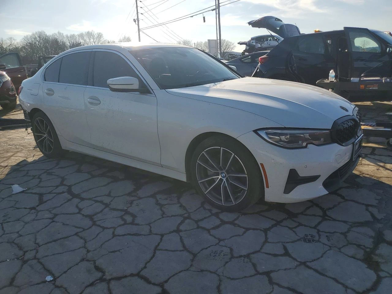 BMW 330 RWD| ADAPTIVE LED| KAMЕРА| ПОДГРЕВ| KEYLESS, снимка 4 - Автомобили и джипове - 54085350