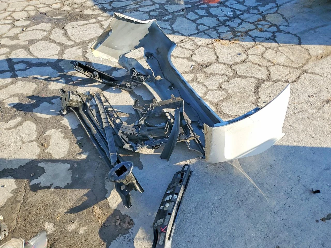 BMW 330 RWD| ADAPTIVE LED| KAMЕРА| ПОДГРЕВ| KEYLESS, снимка 12 - Автомобили и джипове - 54085350