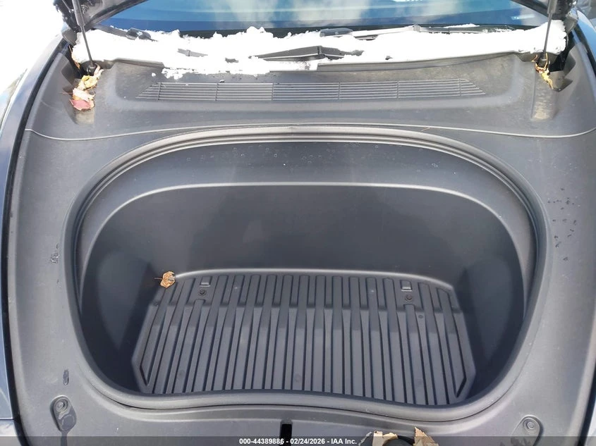 Tesla Model 3 Long Range RWD, снимка 10 - Автомобили и джипове - 54172440