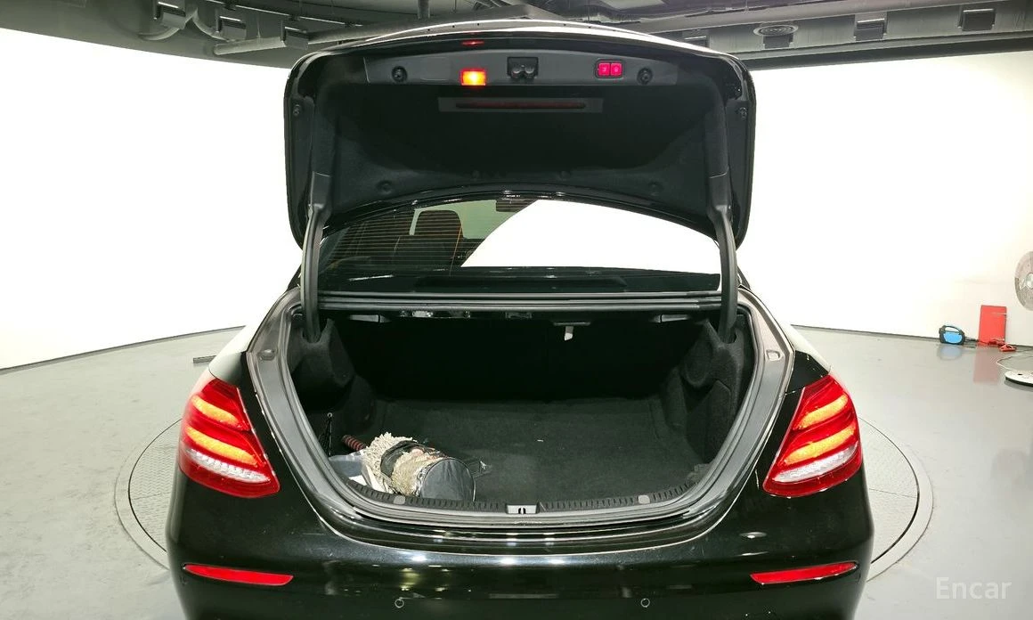 Mercedes-Benz E 300 4MATIC* BURMESTER* CARBON* HEAD-UP* 360 ������ | Mobile.bg � ����������� 7