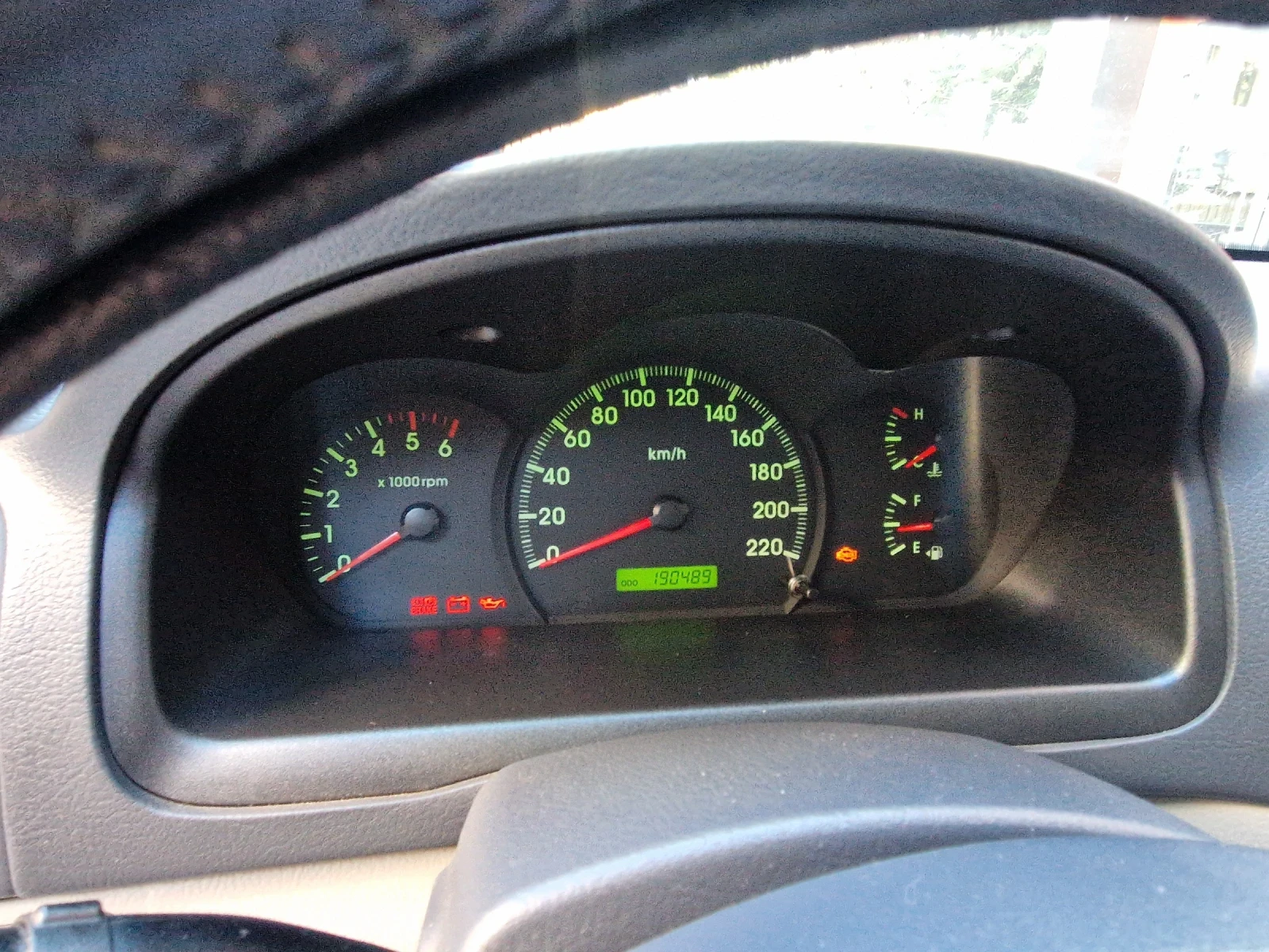 Kia Cerato, снимка 10 - Автомобили и джипове - 54335034