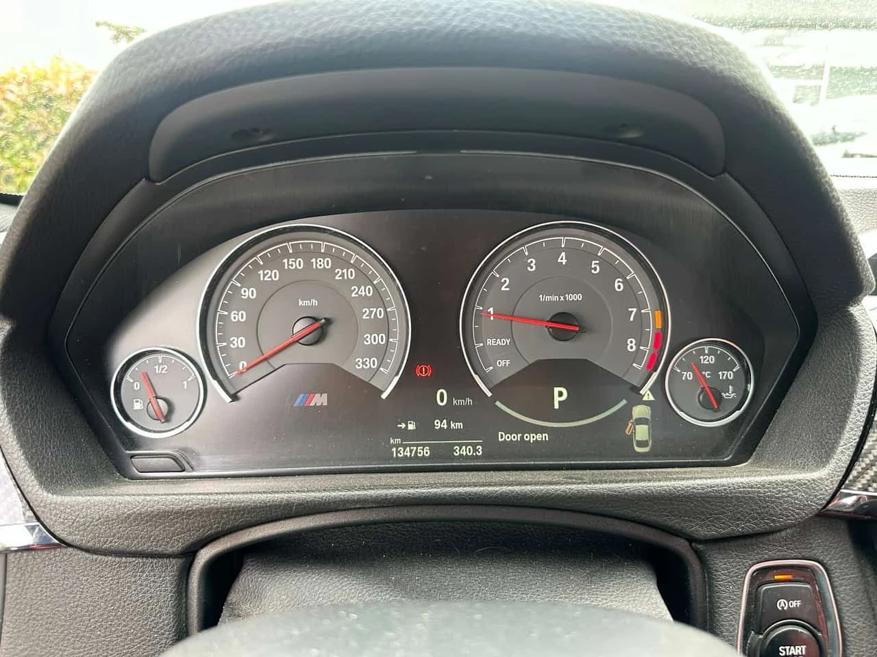 BMW M4 * КАРБОН* HEAD UP * СПОРТНО ОКАЧВАНЕ* ГЕНЕРАЦИЯ* , снимка 10 - Автомобили и джипове - 54799318