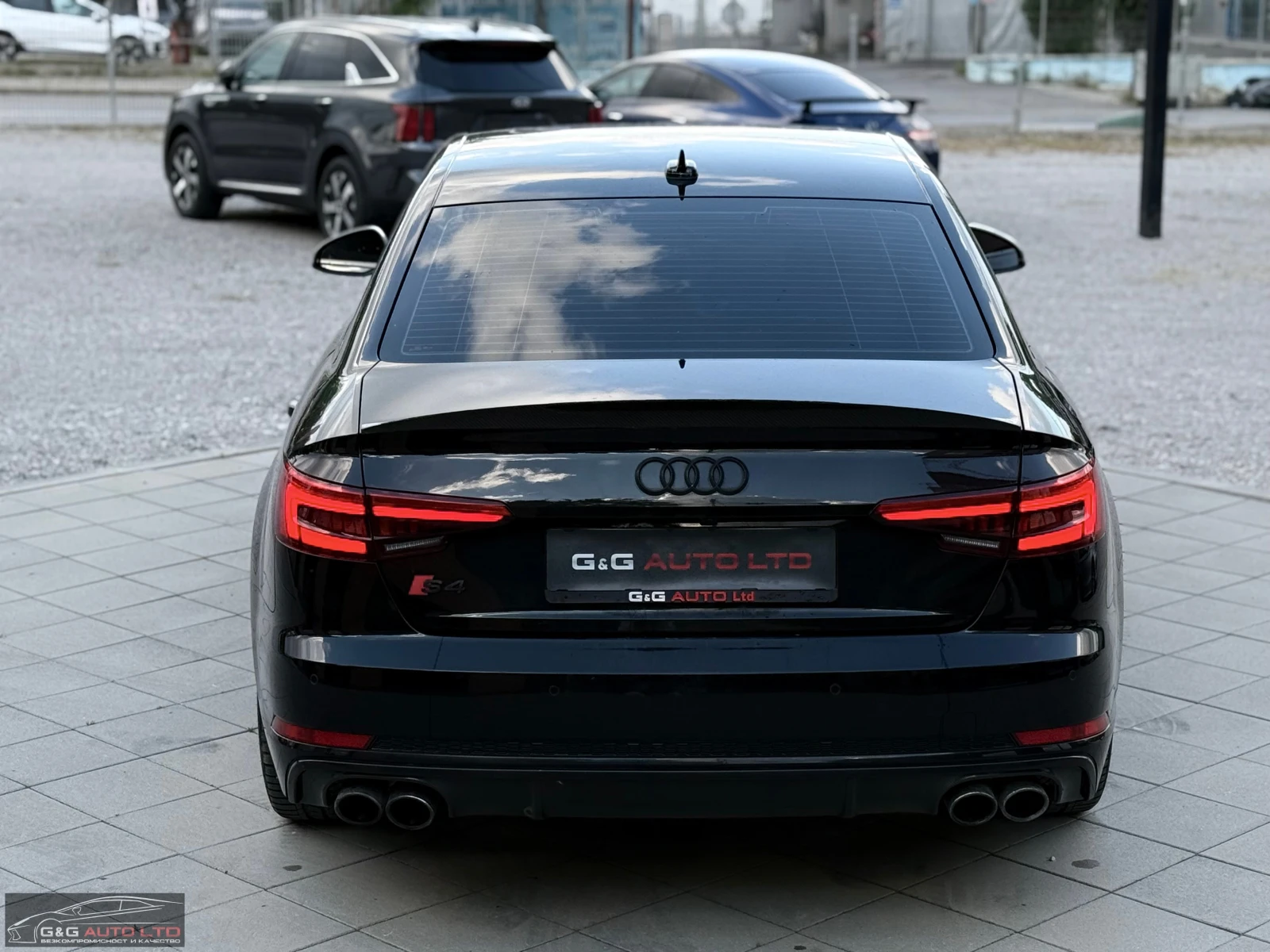Audi S4 QUTTRO/354HP/360/BLACKOPTIC-RS/KLESS/PANO/MASSAGE, снимка 6 - Автомобили и джипове - 54817783