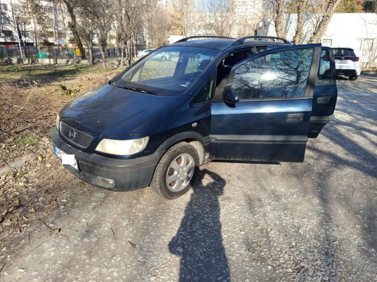 Opel Zafira A 2.2 dti, снимка 2 - Автомобили и джипове - 54925478