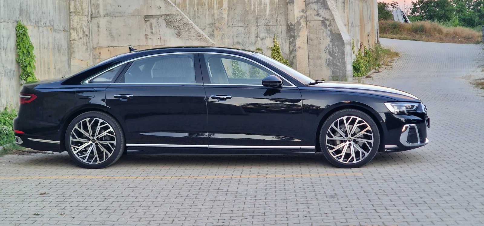 Audi A8 L Exclusive, снимка 8 - Автомобили и джипове - 55054758