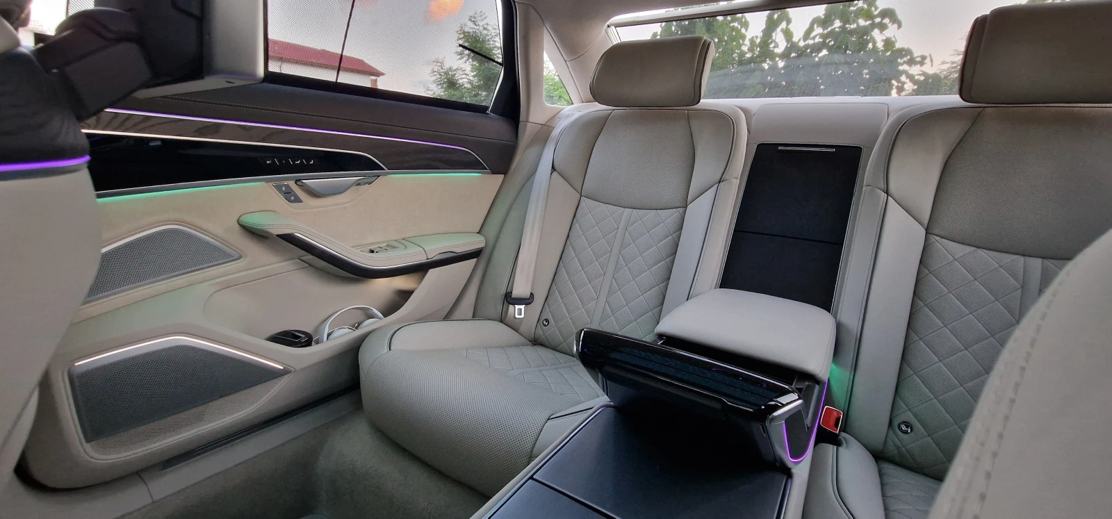 Audi A8 L Exclusive, снимка 17 - Автомобили и джипове - 55054758