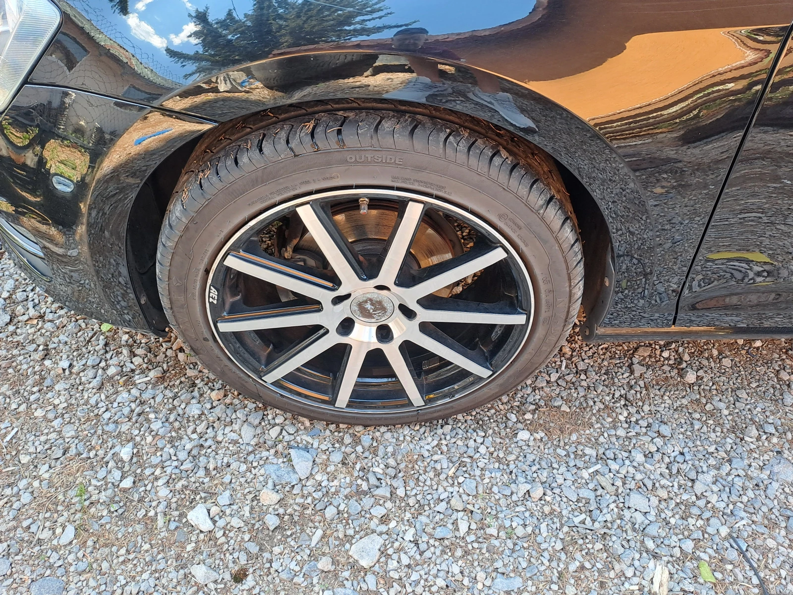 VW Golf 1.6 TDI, снимка 17 - Автомобили и джипове - 55559076