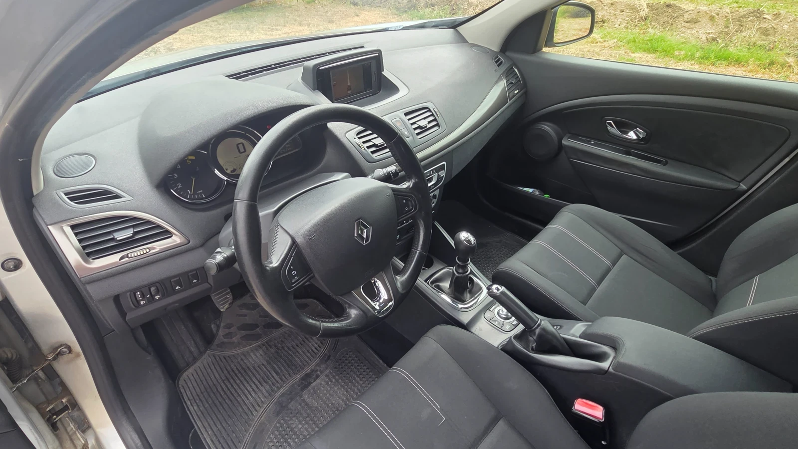 Renault Megane 1.5dci GT Line NAVI CAMERA, снимка 10 - Автомобили и джипове - 55692407
