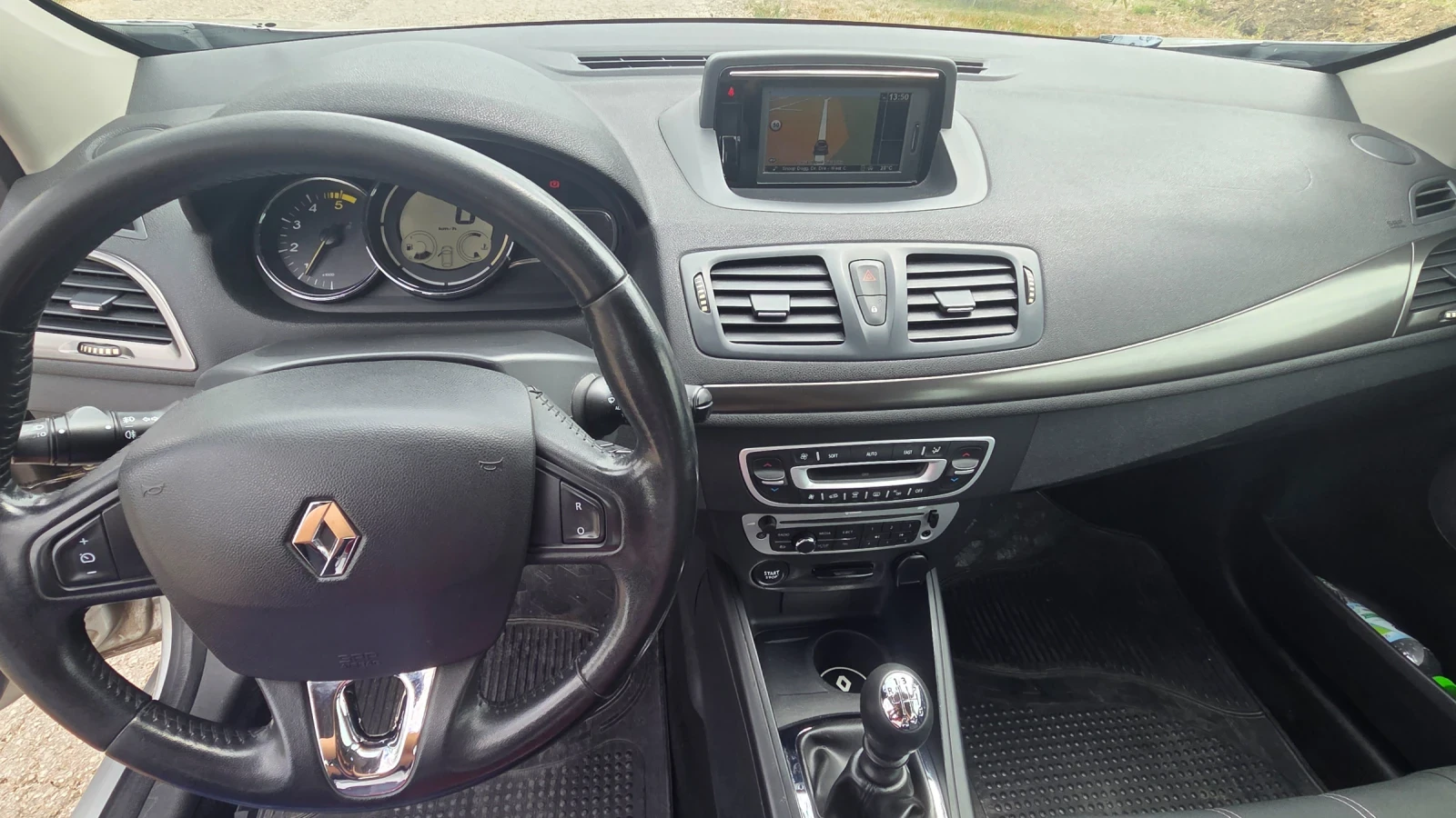 Renault Megane 1.5dci GT Line NAVI CAMERA, снимка 11 - Автомобили и джипове - 55692407